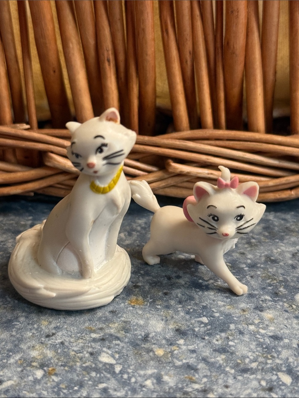 2 Aristocrats Disney toys